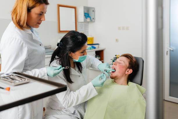 Best Emergency Dental Care for Broken or Chipped Teeth in Winthrop Harbor, IL